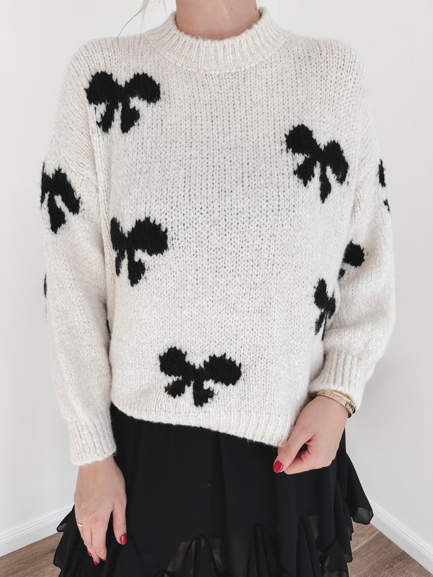 Pullover Bow