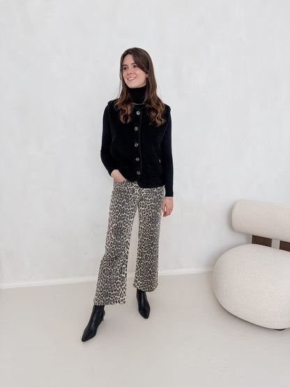 Wide Leg Leo Jeans