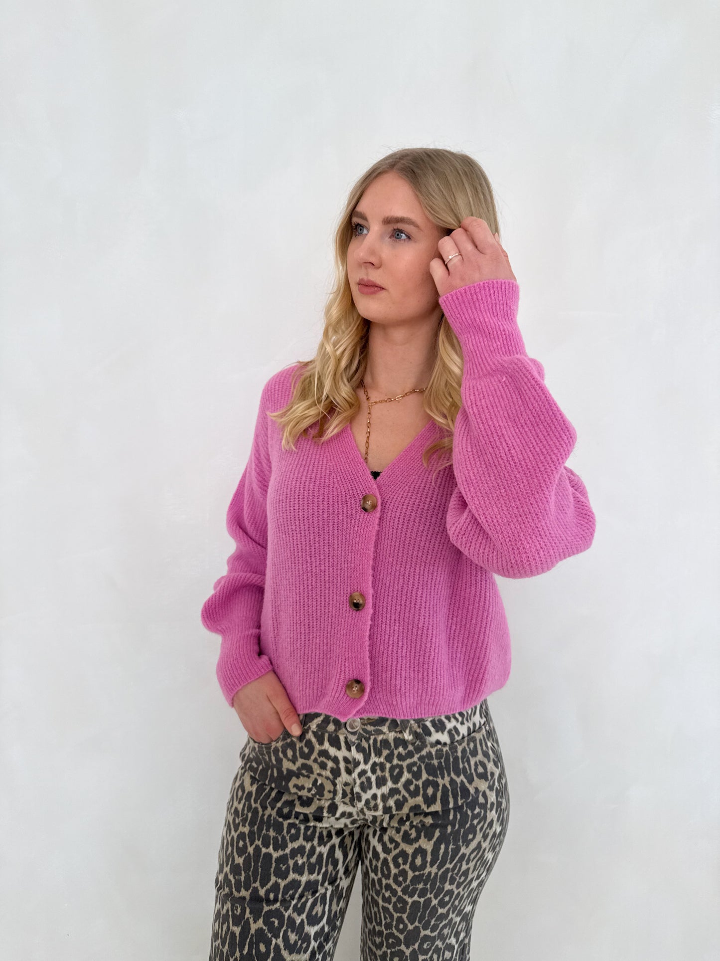 Cardigan Spring Vibes