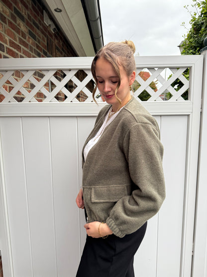 Jacke Lara