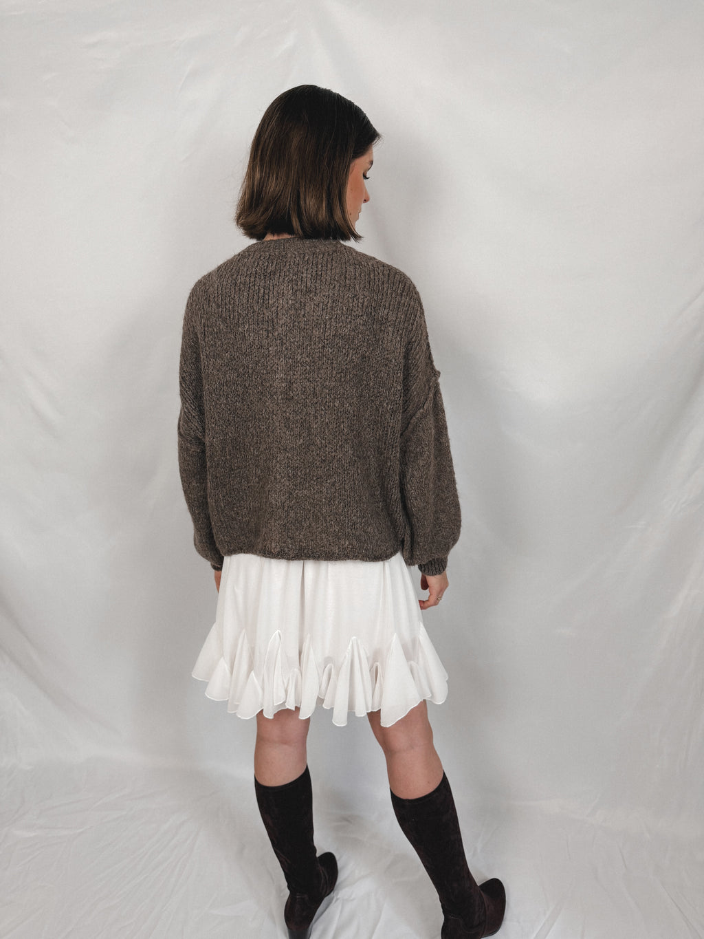 Cardigan mit goldenen Knöpfen Kurz